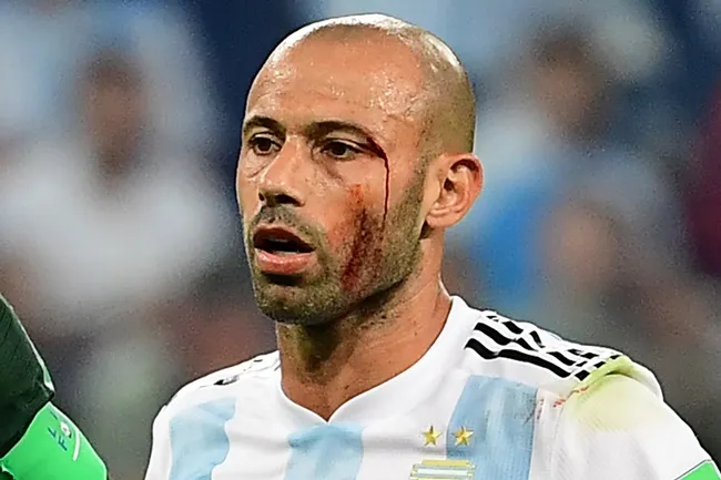 Mascherano: Sự sụp đổ của một tượng đài bóng đá Argentina - Bóng Đá