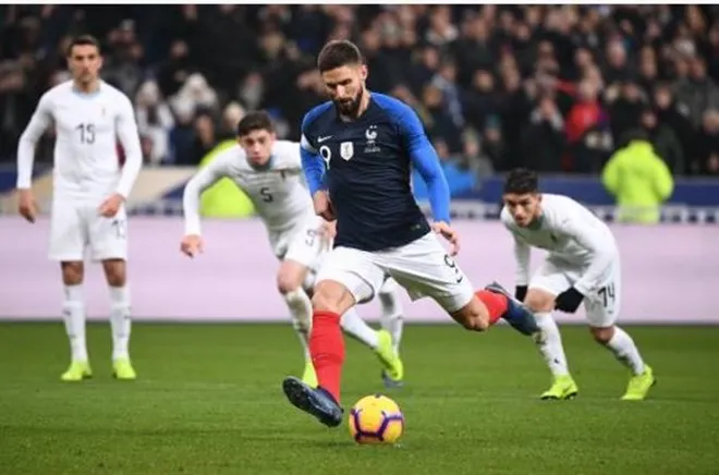 Mbappe rời sân sớm, Pháp thắng nhọc Uruguay nhờ bàn thắng tranh cãi trên chấm 11m - Bóng Đá