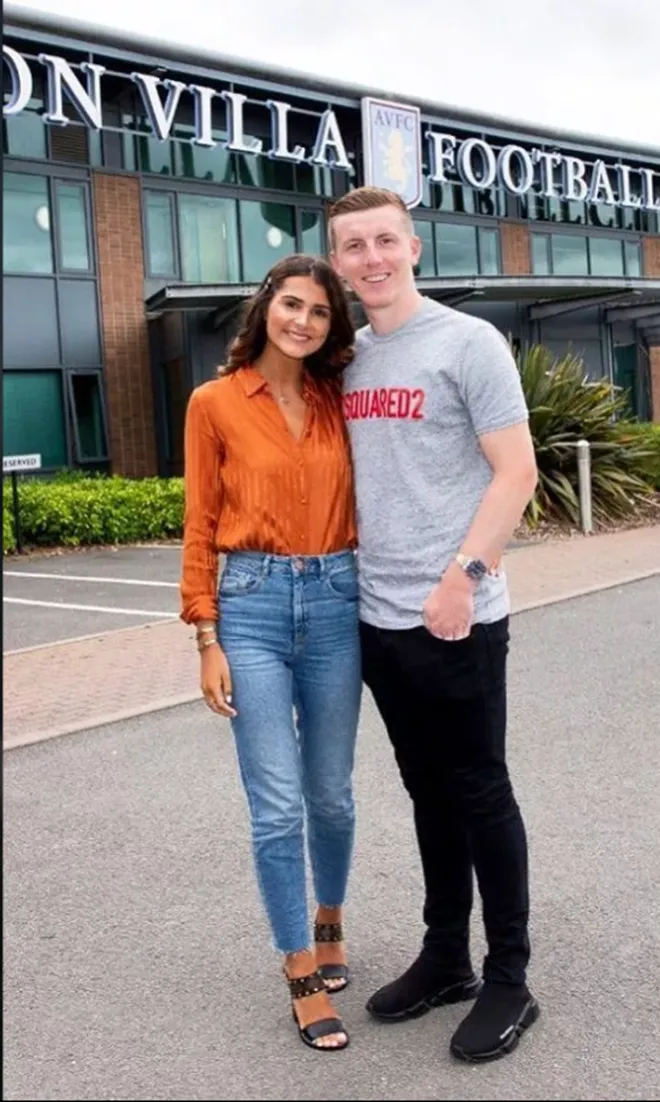 Meet Aston Villa’s new signing Matt Targett’s stunning Wag Jasmin Buckle, who loves fashion and sells clobber on Depop - Bóng Đá