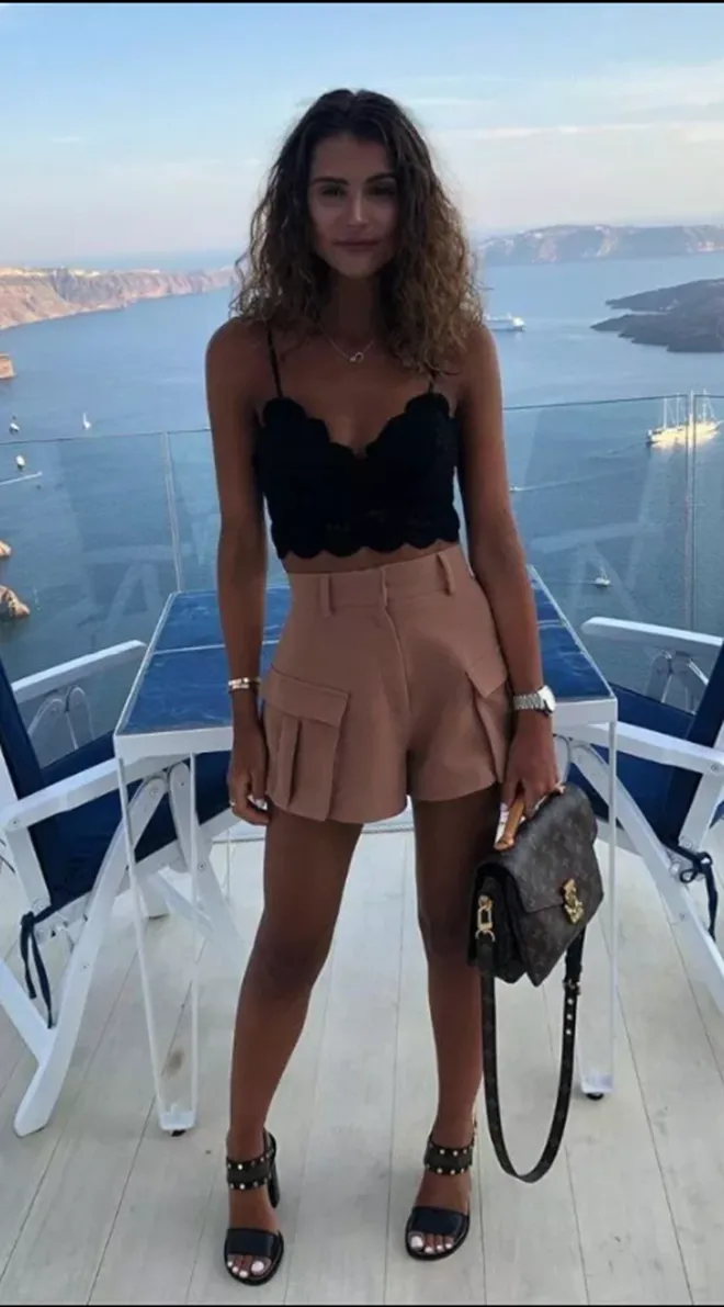 Meet Aston Villa’s new signing Matt Targett’s stunning Wag Jasmin Buckle, who loves fashion and sells clobber on Depop - Bóng Đá