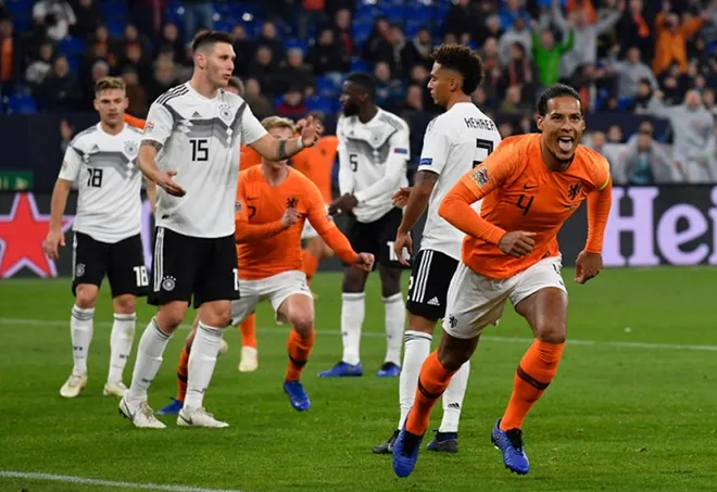Những màn đối đầu kinh điển giữa Hà Lan và Đức - Bóng Đá