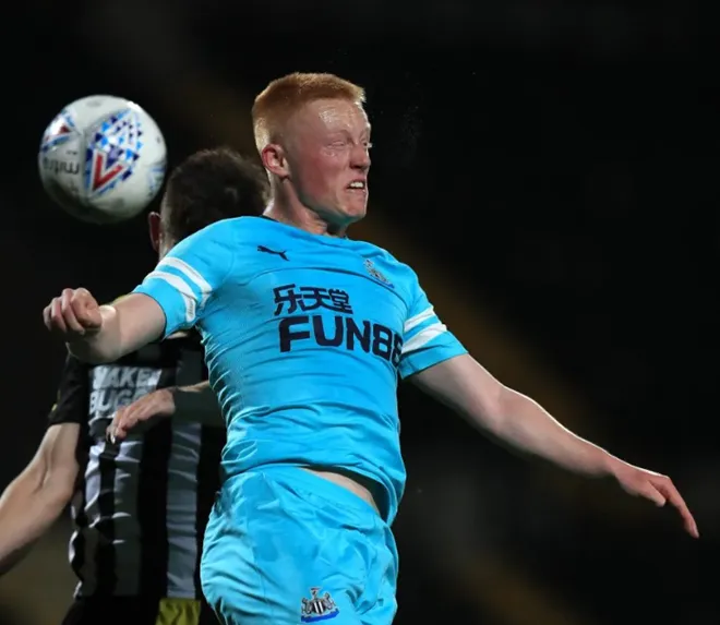 Man Utd conqueror Matty Longstaff is a tenacious midfielder who dreamed of becoming a Newcastle hero - Bóng Đá