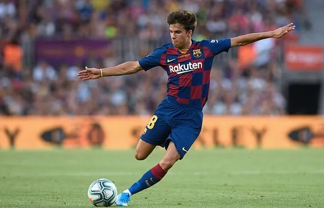 Meet the future of Barcelona: From Lionel Messi's successor to 'the new Andres Iniesta' - Bóng Đá