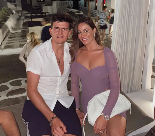 Mykonos is luxury holiday island adored by footballers like Maguire, Alli and girlfriend Ruby Mae with clubs and beaches - Bóng Đá