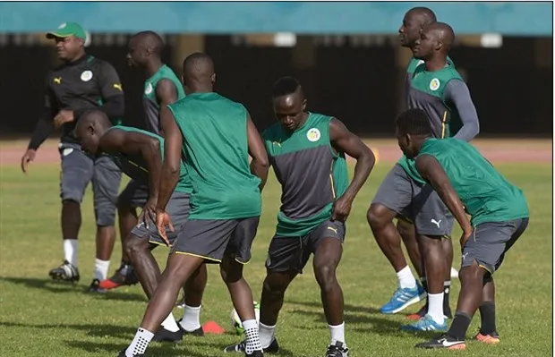 Sao Liverpool lẻ loi trong ngày đầu tập trung cùng tuyển Senegal  - Bóng Đá