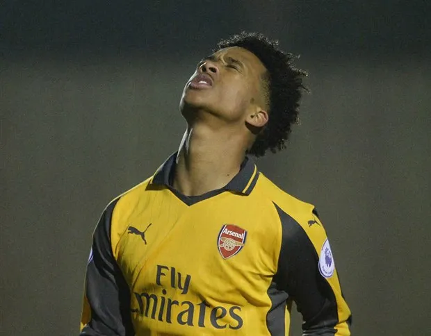 Tân binh vô danh ra mắt đội trẻ của Arsenal - Bóng Đá