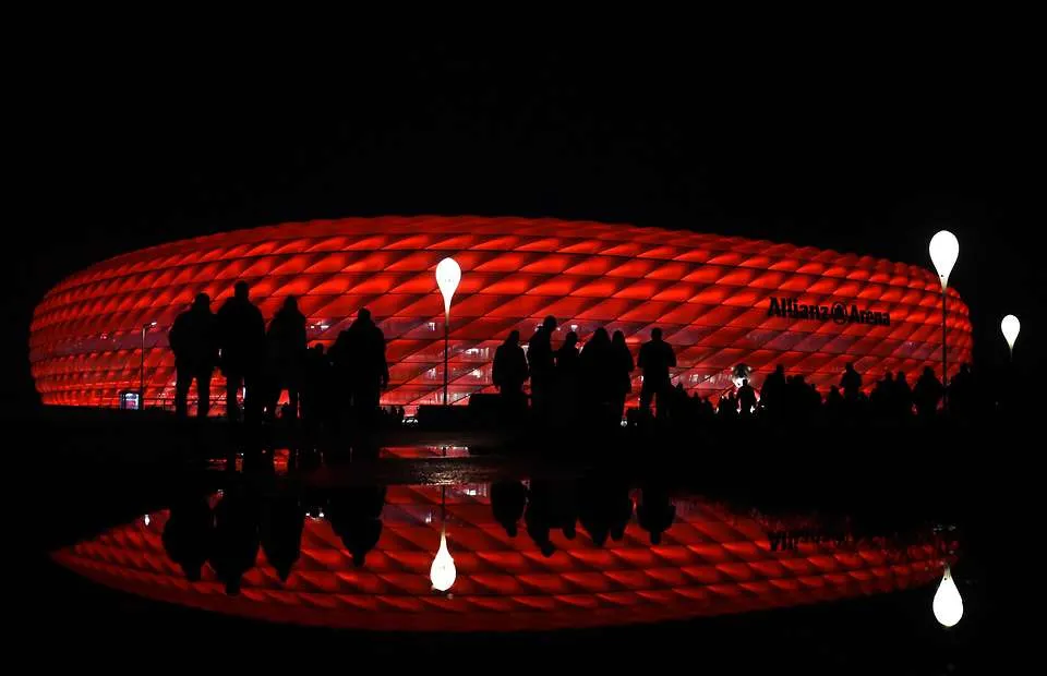 Bayern xin CĐV 1 euro để làm điều kỳ diệu - Bóng Đá