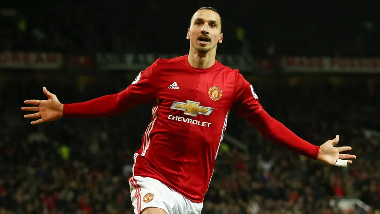 Ibrahimovic lại tỏa sáng, Mourinho hối Man Utd gia hạn hợp đồng - Bóng Đá