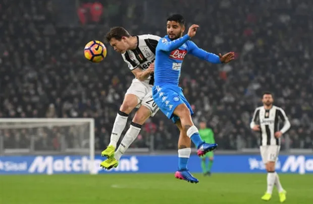 Chùm ảnh: Higuain chia nửa buồn vui trong ngày Juventus hạ gục Napoli - Bóng Đá