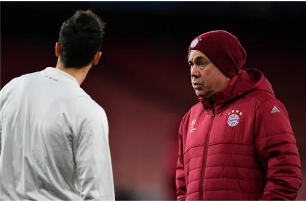 Chùm ảnh: Vé đã trong tay, nhưng Bayern vẫn 'lo sợ' khi đặt chân tới Emirates - Bóng Đá