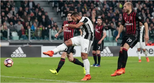 Phút 90+7, Juventus hạ Milan bằng quả 11m tranh cãi - Bóng Đá