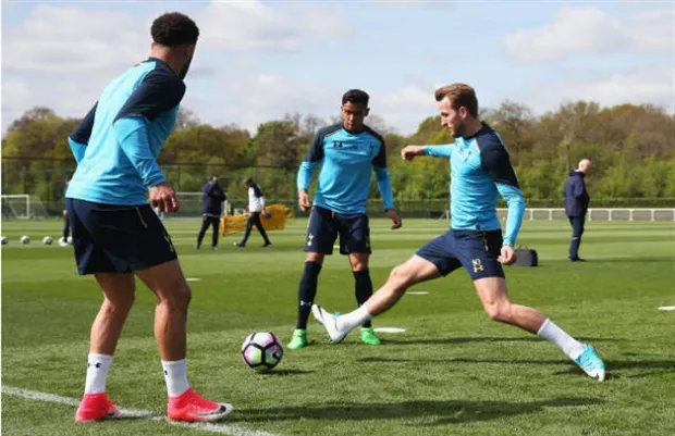 Vừa trở lại, Harry Kane đã lập tức 'bùng nổ' trên sân tập - Bóng Đá