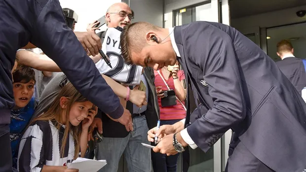 'Người ngoài hành tinh' hộ tống Juventus tới Rome - Bóng Đá