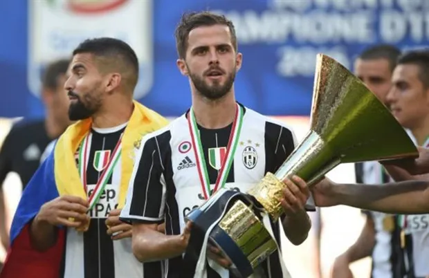 Ngày Juventus đăng quang, bất ngờ cái tên sáng nhất - Bóng Đá