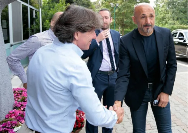Spalletti căng thẳng tột độ trong ngày ra mắt Inter - Bóng Đá