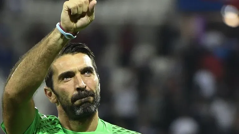 Ngày này năm xưa: Buffon chính thức kết duyên cùng Juventus - Bóng Đá