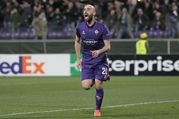 Đội trưởng Inter đích thân tới sân bay đón 'lão tướng' từ Fiorentina - Bóng Đá