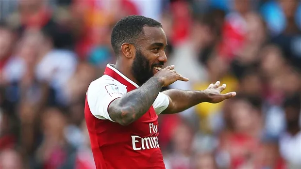 Lacazette! Chào mừng tới 'nhà thương' Arsenal - Bóng Đá