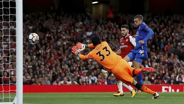 Fan Arsenal đòi tống cổ Cech sau màn xuất quân tệ hại - Bóng Đá