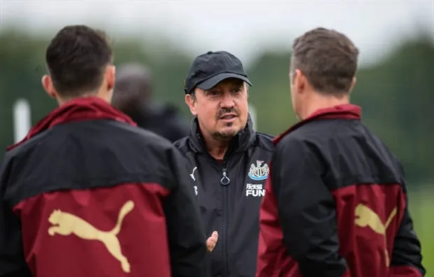 Benitez tích cực chuẩn bị cho ngày tài xuất của Newcastle - Bóng Đá