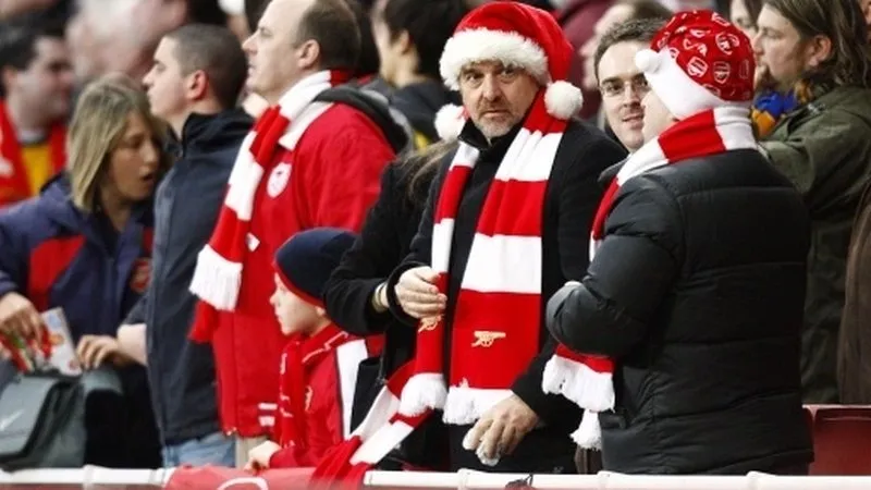 Mặc sức ép từ NHM, Premier League vẫn đá vào Giáng Sinh - Bóng Đá