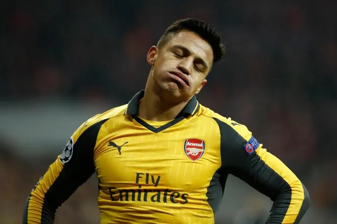 Sanchez từng thật sự muốn gia hạn với Arsenal - Bóng Đá