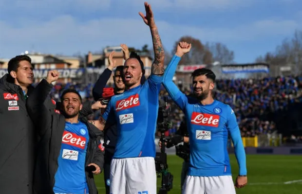 Thắng vừa đủ, Napoli quyết không cho Juventus vượt mặt - Bóng Đá