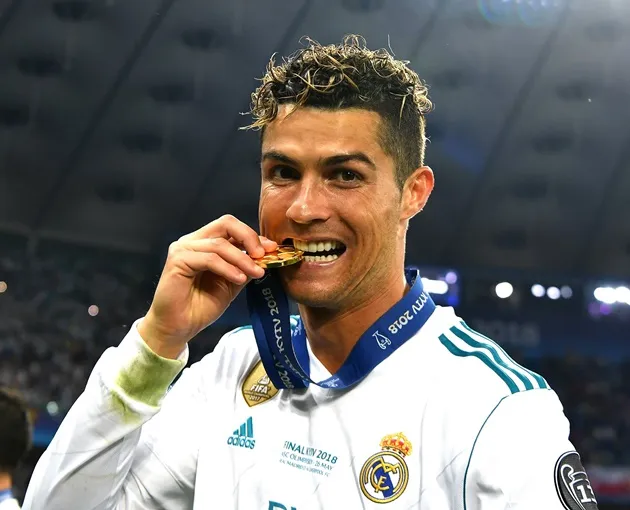 1.35 triệu bảng/tuần, Ronaldo liệu có ở lại Real? - Bóng Đá