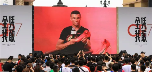 Bỏ rơi Juventus, Ronaldo tới Trung Quốc 'kiếm tiền' - Bóng Đá