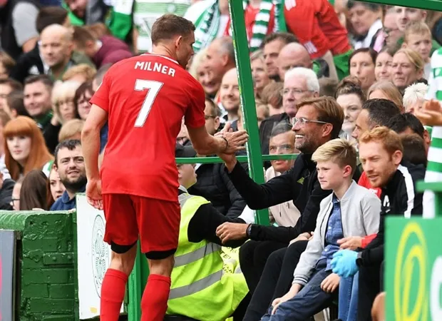 Mưa bàn thắng trong cuộc chiến chống ung thư của Liverpool - Bóng Đá