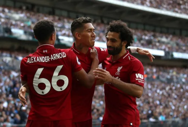 Firmino suýt mù mắt vì 'trò bẩn' của Vertonghen  - Bóng Đá