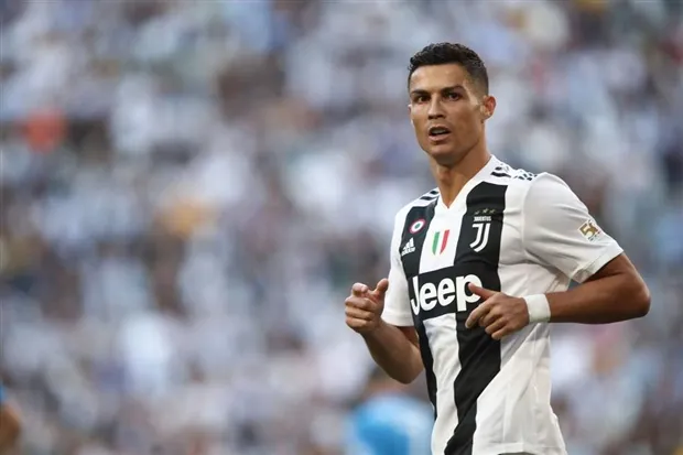 Cuộc đua giày vàng tại Serie A: Ronaldo bị tiểu Lewandowski bỏ cả đoạn đường - Bóng Đá