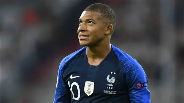 Chưa đủ 20, nhưng Mbappe đã bỏ xa cả Messi lẫn Ronaldo - Bóng Đá