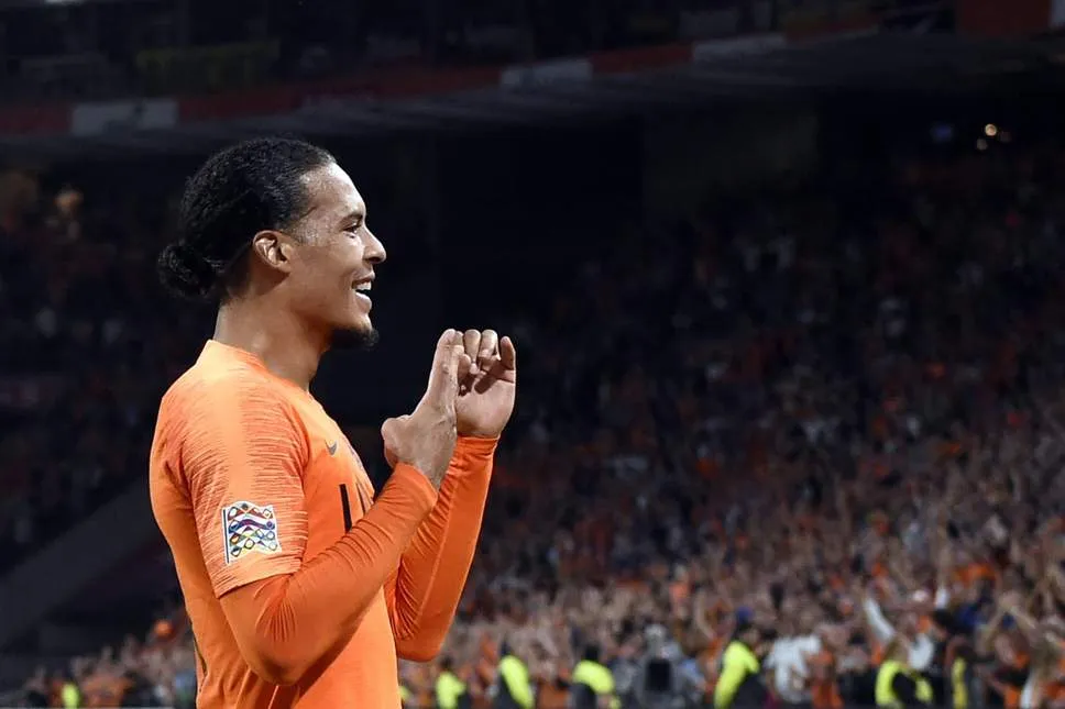 Giữa hàng loạt tin dữ, Van Dijk báo chút tin vui cho Liverpool - Bóng Đá