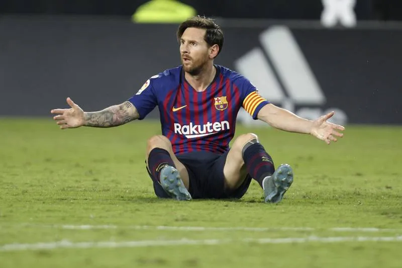 Nóng: Barelona phủ nhận việc muốn gia hạn với Messi - Bóng Đá