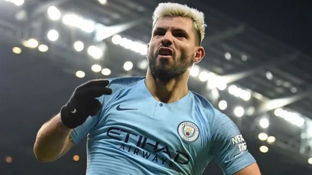 Sergio Aguero đã làm được gì sau màn hủy diệt trước Chelsea - Bóng Đá