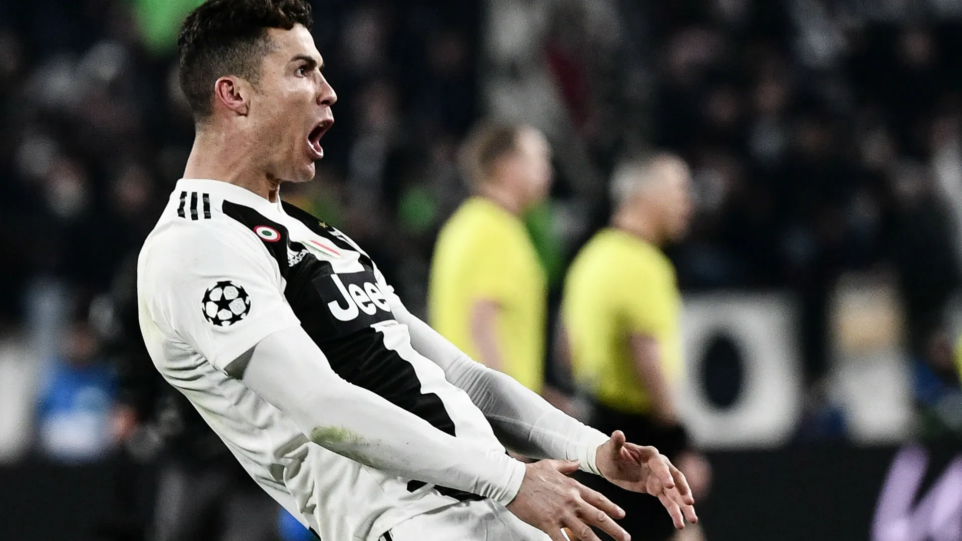 ĐHTB vòng 16 đội Champions League: Vẫn là Ronaldo và Messi - Bóng Đá
