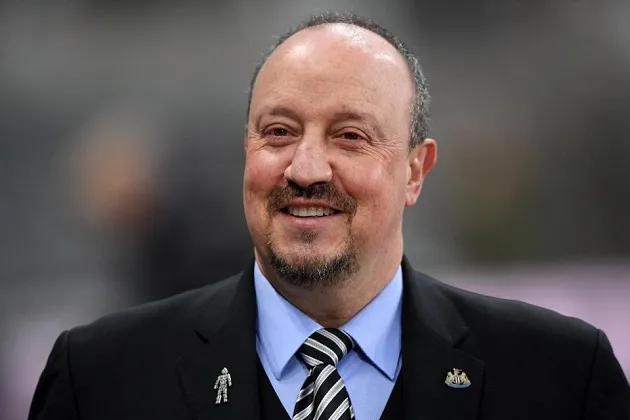 Rafa Benitez backs Steven Gerrard to become great Klopp's successor - Bóng Đá