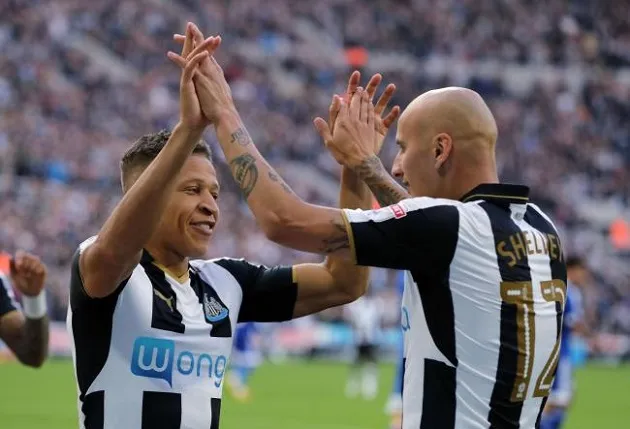 Report: Newcastle's Jonjo Shelvey and Dwight Gayle tempted by moves to 'cash-laden' Chinese Super League - Bóng Đá