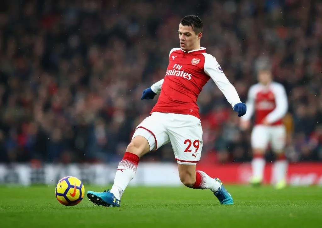 Vì sao Unai Emery nên loại Xhaka ra khỏi đội hình chính - Bóng Đá