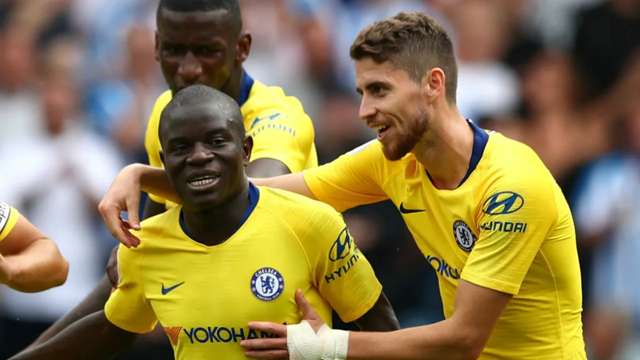 Maurizio Sarri đang lãng phì tài năng của Kante - Bóng Đá