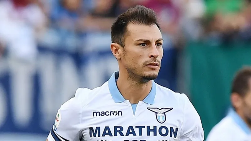 Radu chia tay Lazio https://gianlucadimarzio.com/it/radu-lazio-futuro-addio-news - Bóng Đá