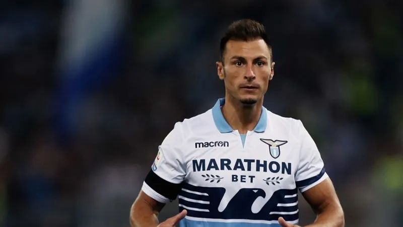 Radu chia tay Lazio https://gianlucadimarzio.com/it/radu-lazio-futuro-addio-news - Bóng Đá