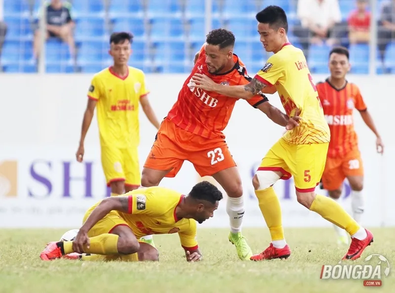 Vòng 18 V-League: DNH Nam Định nối lại chuỗi ngày vui - Bóng Đá
