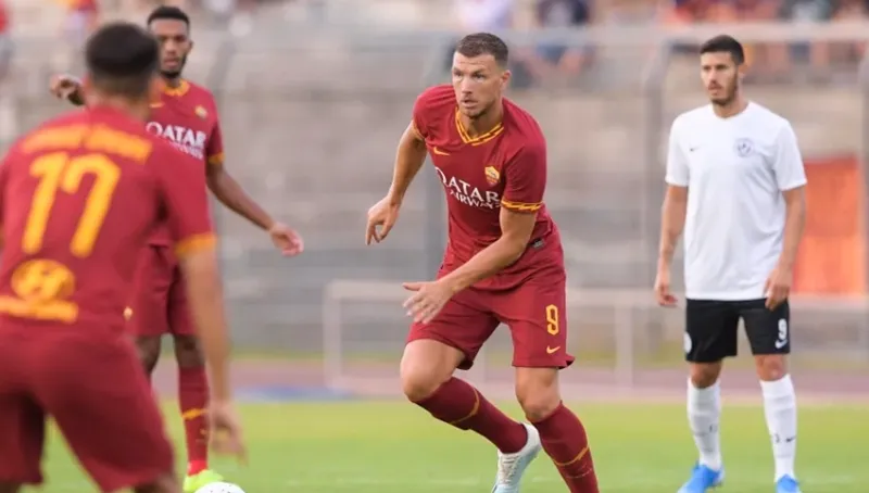 Ảnh trận Arezzo - AS Roma - Bóng Đá