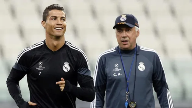 Ronaldo từng mời Ancelotti đến Juventus - Bóng Đá