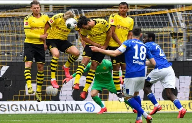 Schalke's Weston McKennie calls return to action in Bundesliga 'awkward' - Bóng Đá