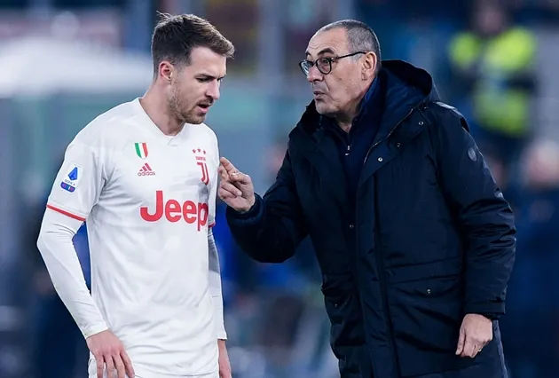 Ramsey chỉ ra điểm khác biệt giữa Emery và Sarri - Bóng Đá