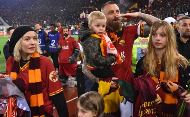 De Rossi tuyên bố giải nghệ - Bóng Đá