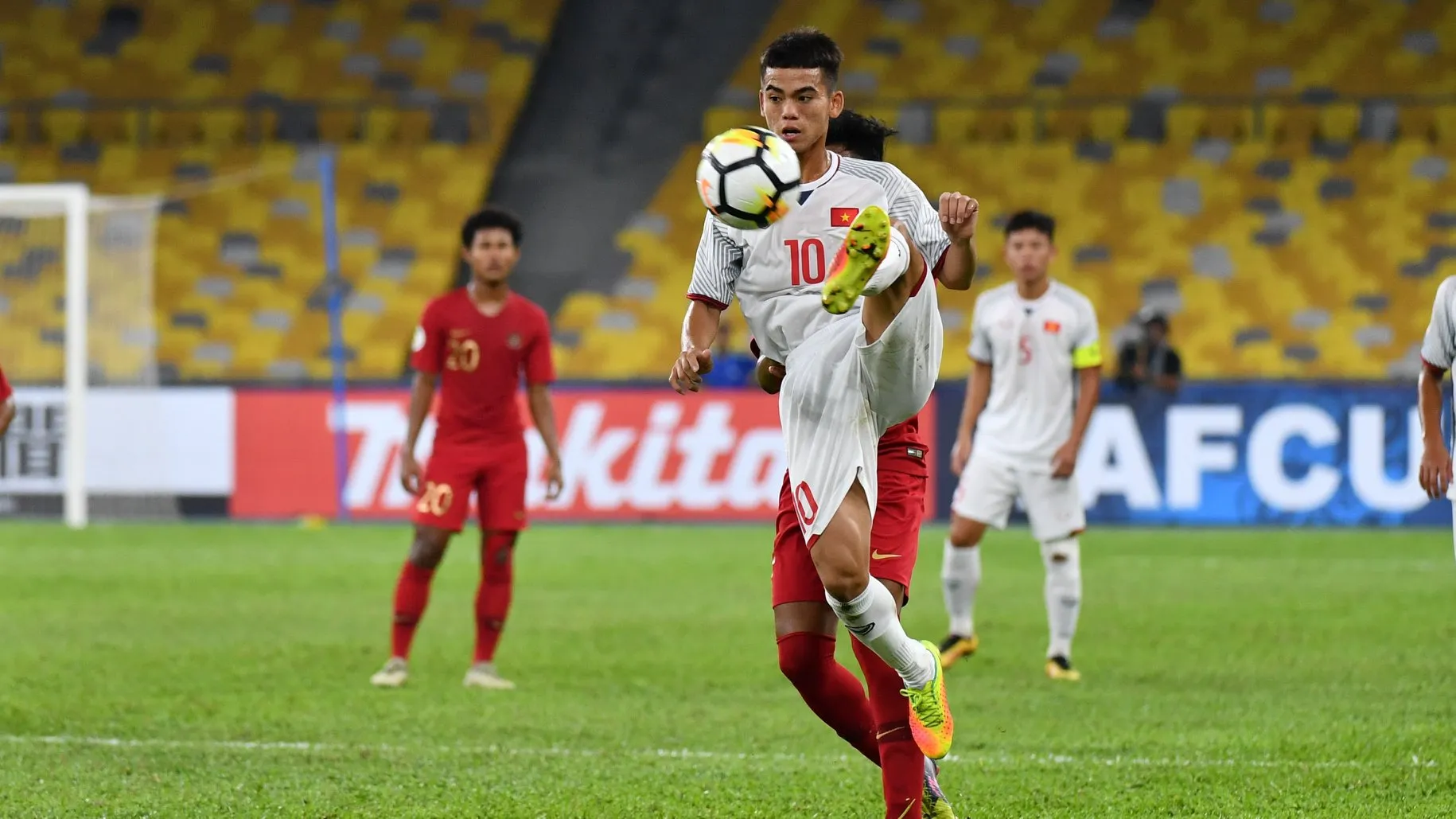 Điểm tin bóng đá Việt Nam sáng 25/09: Tiết lộ số cầu thủ được triệu tập chuẩn bị cho AFF Cup 2018 - Bóng Đá